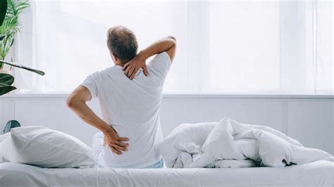 Boli reumatice: durere la nivelul articulațiilor mâinilor și picioarelor